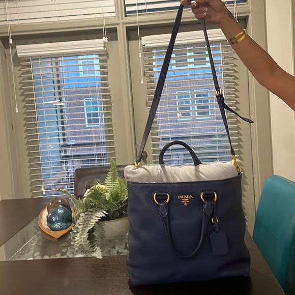 Authentic Prada bag Vit Daino - Picture 1 of 9